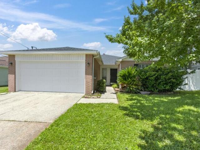 House for sale in Mary Esther