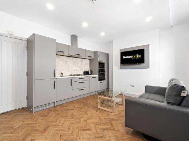 Room for rent in Lipson, Plymouth