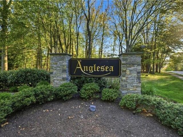 House for sale in Warwick, Rhode Island