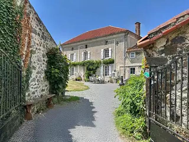 Maison vente à Bressuire, Nouvelle-Aquitaine