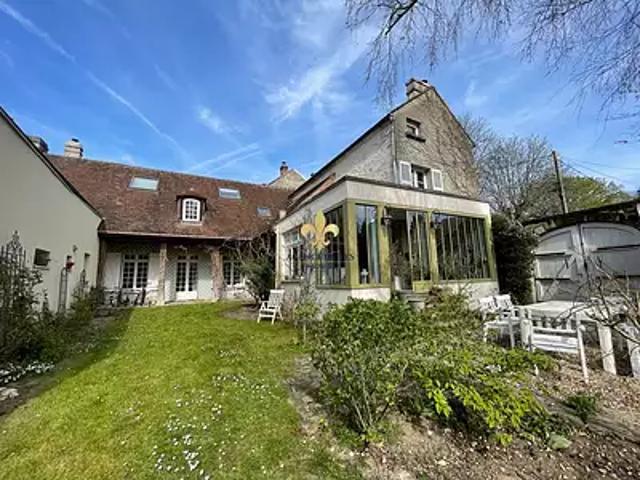 Maison vente à Senlis, Chantilly