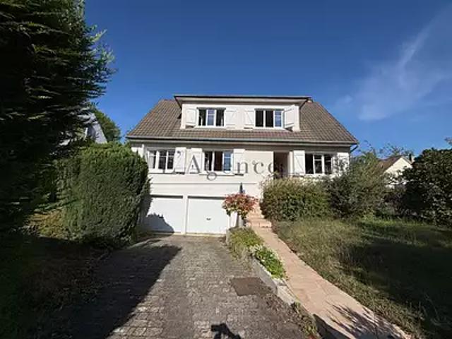 Maison vente à Senlis, Chantilly
