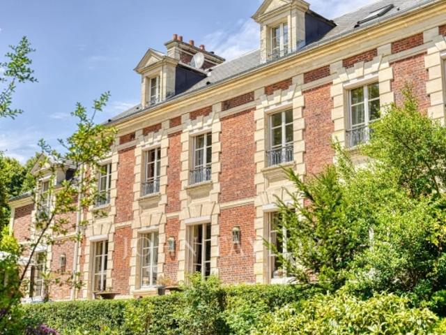 Maison vente à Senlis, Chantilly