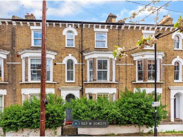 Apartment for rent in Stockwell Park, Greater London