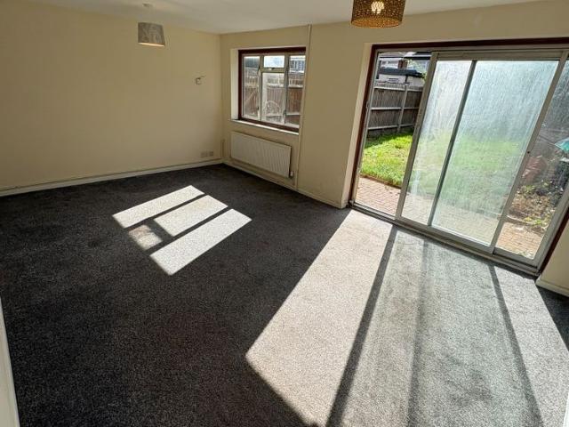House for rent in Five Acres, Hertfordshire