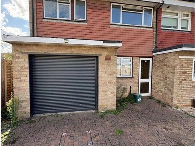 House for rent in Five Acres, Hertfordshire