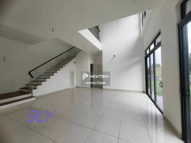 Residential House for sale in Sibu Laut