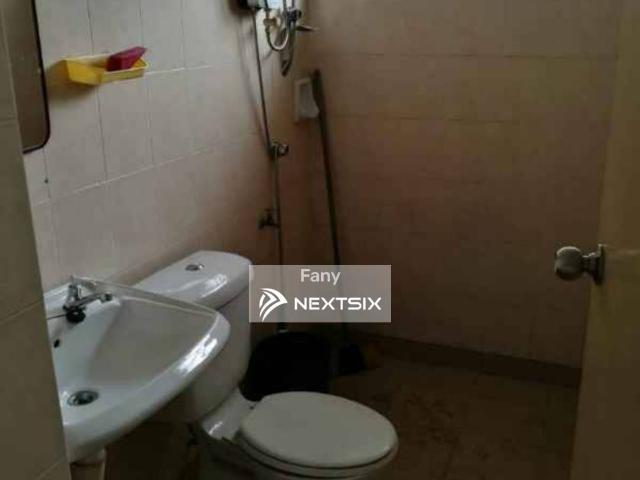 Residential House for sale in Sibu Laut