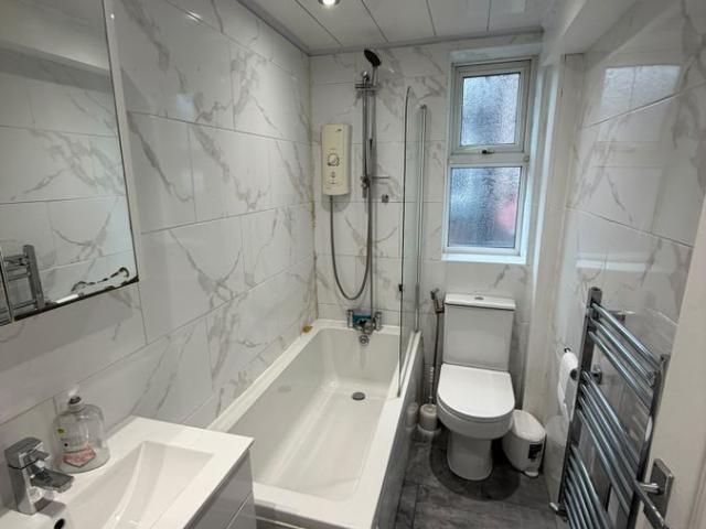 House for rent in Orrell Park, Calderstones