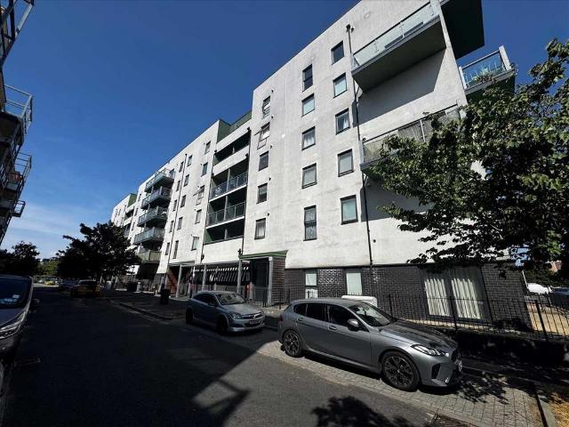Apartment for rent in Rush Green, Greater London