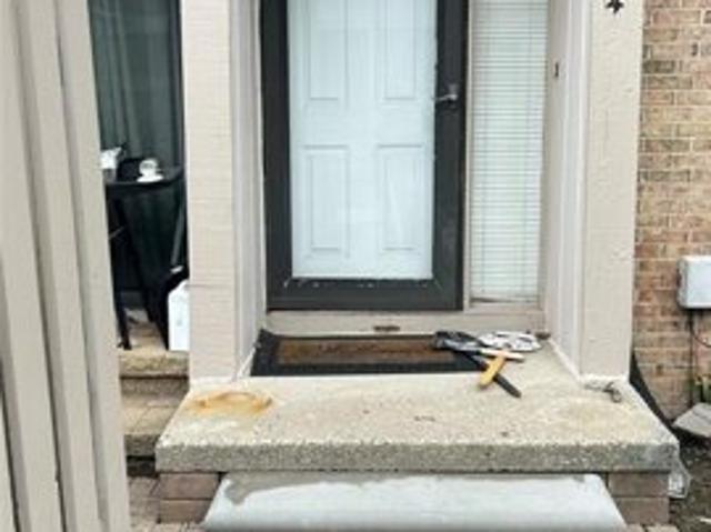 Condo for sale in Clinton Township