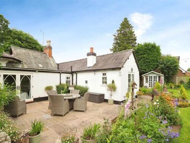 House for sale in Lyons, Greater London