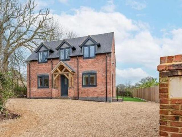 House for sale in Redditch, Worcestershire