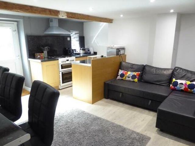 House for rent in Huddersfield, Kirklees