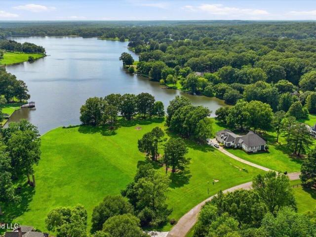 Land for sale in Madison, Mississippi