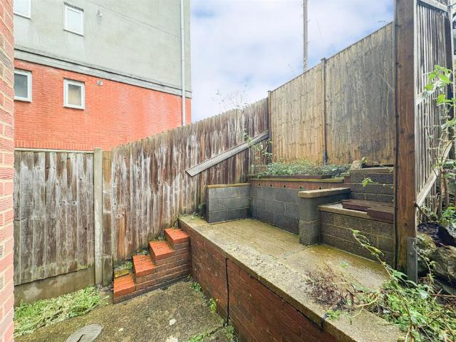 Apartment for rent in Bohemia, Guestling Green