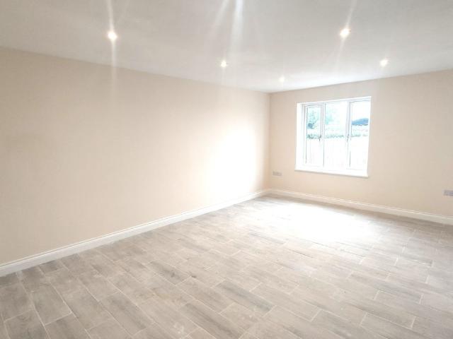House for rent in Cockfield Great Green, Chelmondiston