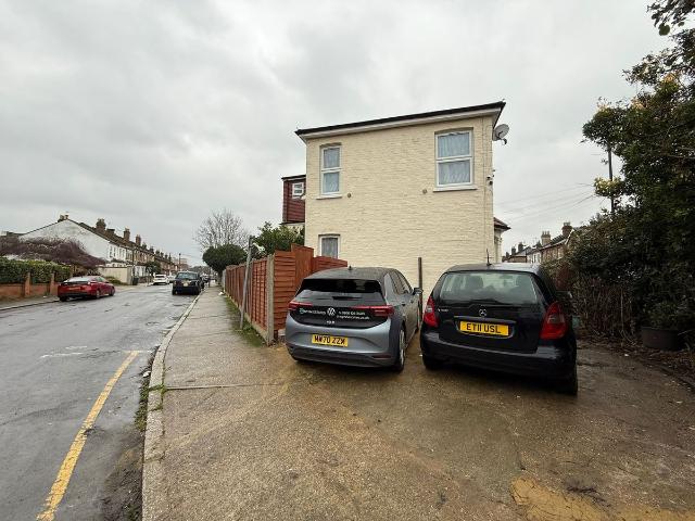 Studio for rent in London Borough of Hounslow, Greater London