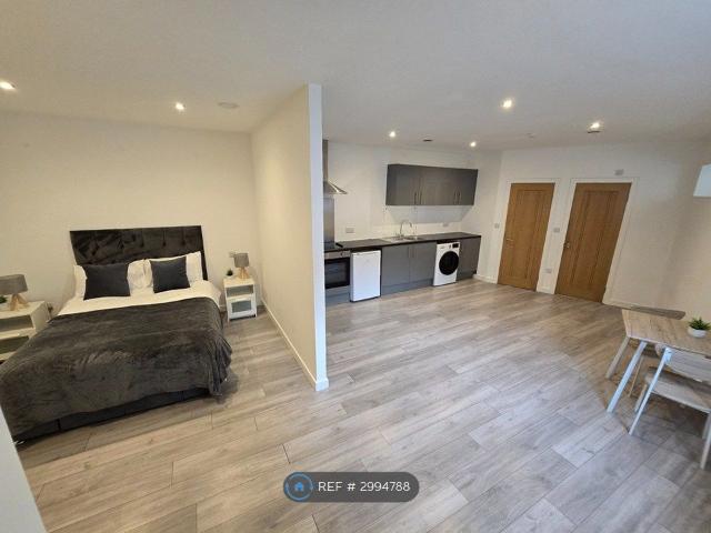 Apartment for rent in Castletown, Stafford