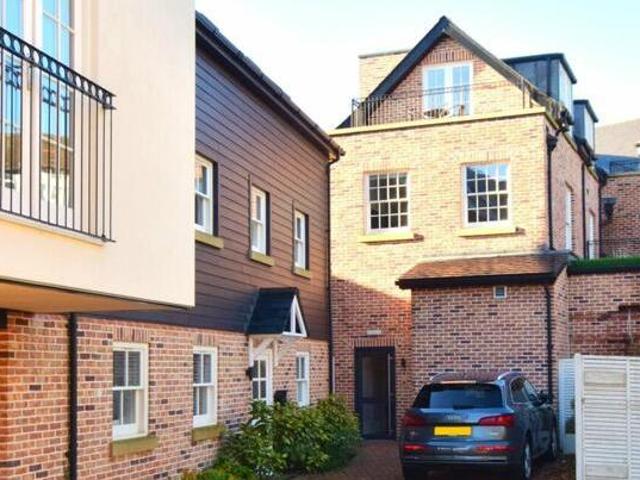 House for sale in Great Burstead, Billericay