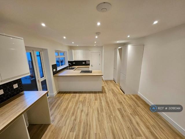 House for rent in Roseworthy, Cornwall