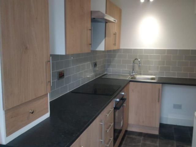 House for rent in Whitfield, Charlesworth