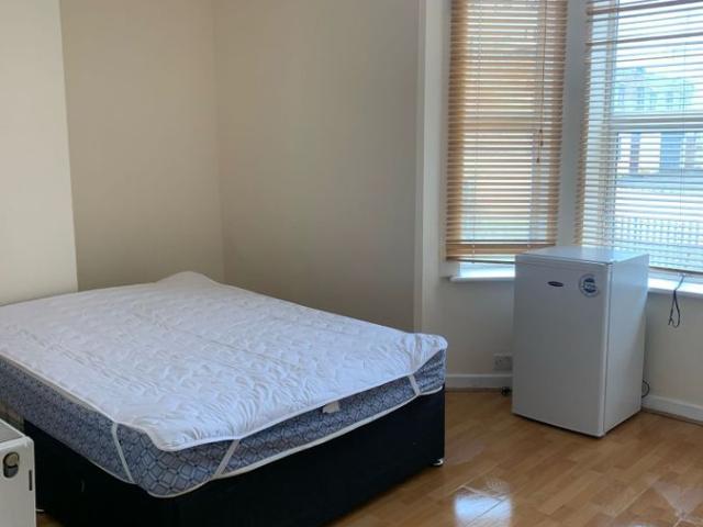 Room for rent in Spring Park, Luton