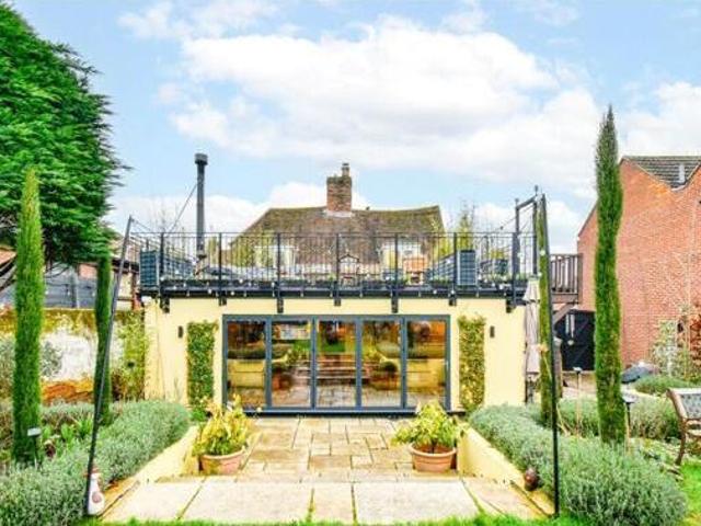 House for sale in Thatcham, West Berkshire