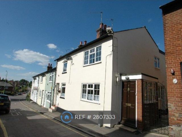 House for rent in Pouchen End, Hertfordshire