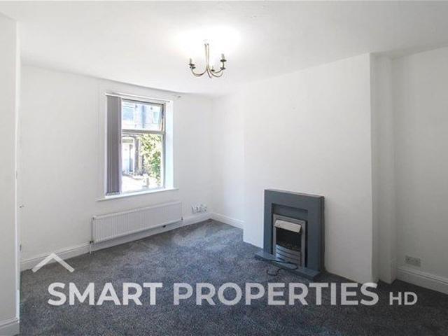 House for rent in Milnsbridge, West Yorkshire