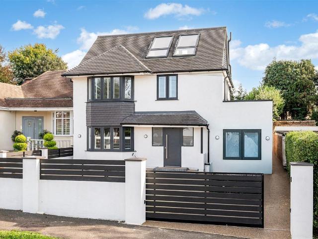 House for rent in Tattenham Corner, Red Hill