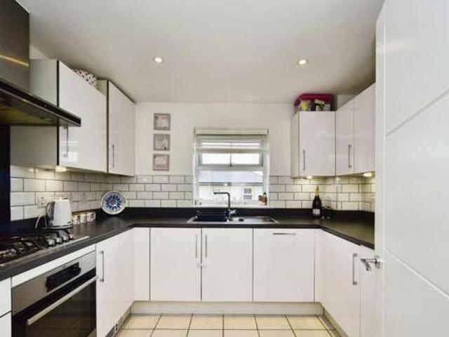 House for sale in Allington, Midway