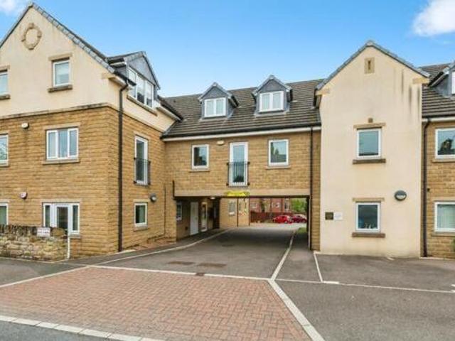 House for sale in Chapeltown, South Yorkshire