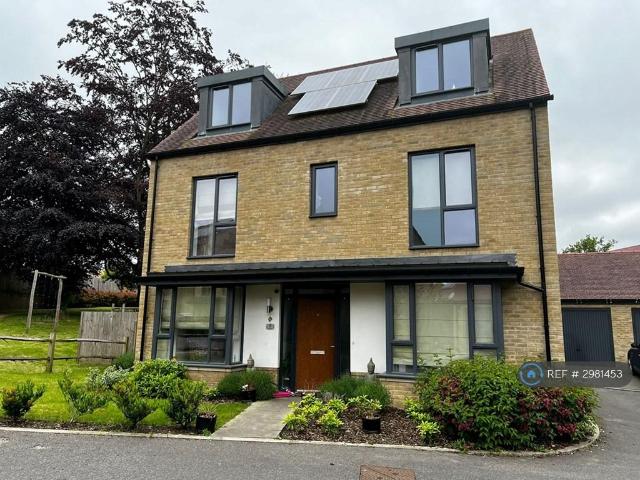 House for rent in London Borough of Croydon, Greater London