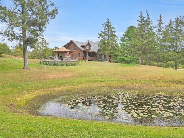 House for sale in Eastford