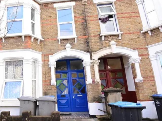 Apartment for rent in Dollis Hill, Greater London