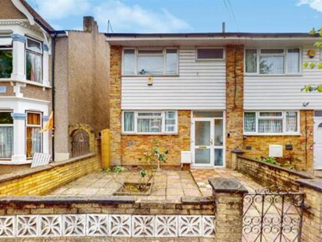 House for sale in Wembley, Greater London