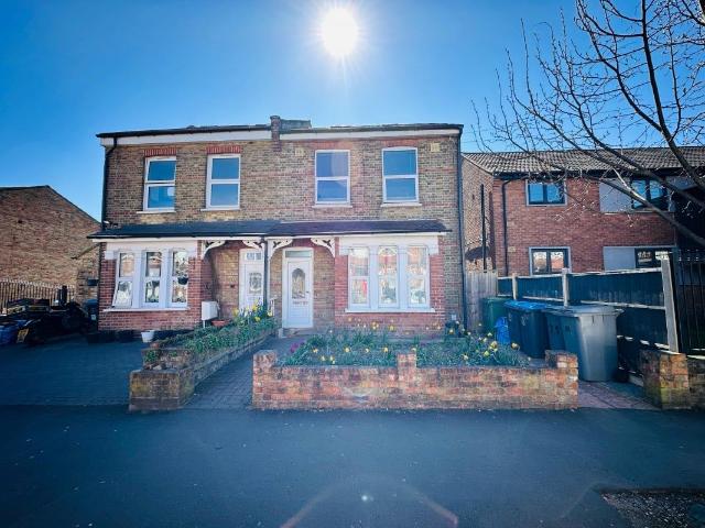 Room for rent in Sudbury, Greater London