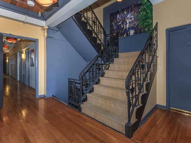 Apartment for rent in Canoga Park, California