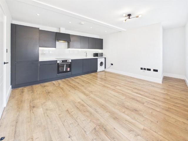 Apartment for rent in London Borough of Richmond upon Thames, Greater London