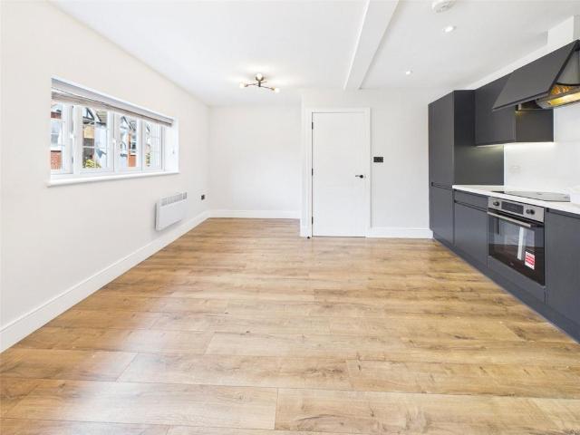 House for rent in Strawberry Hill, Greater London