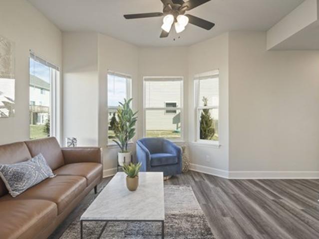 Townhouse for rent in Blue Springs