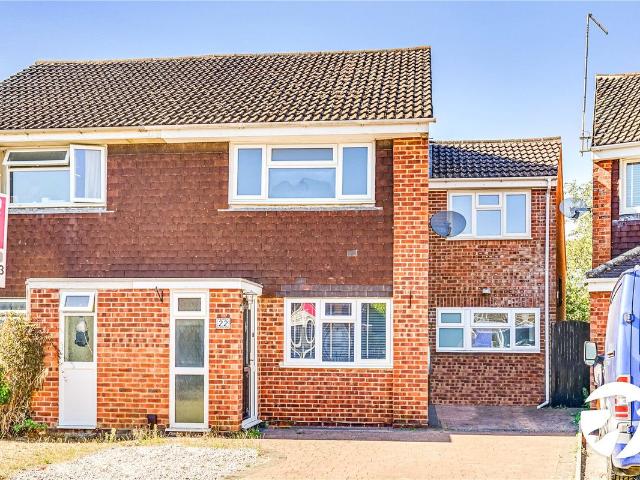 House for rent in Fishers Green, Stevenage
