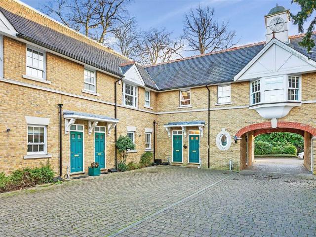 House for rent in Southfields, Greater London
