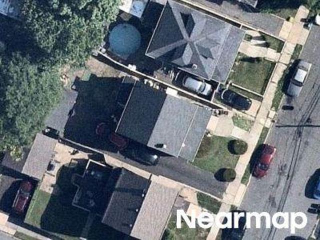 House for sale in Newark, Essex County