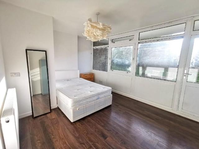 House for rent in St. George in the East, Wapping