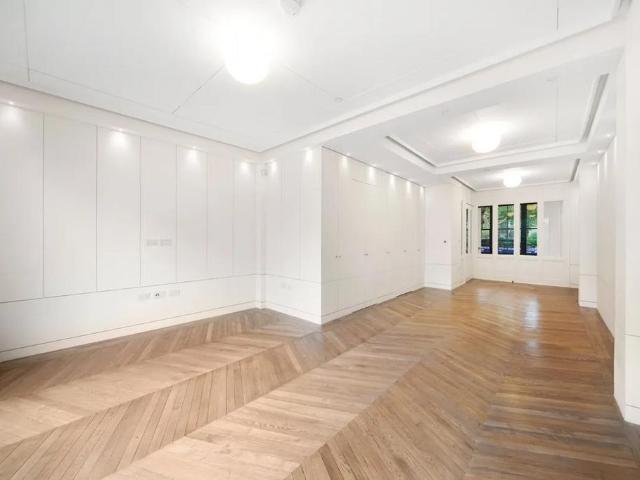 Apartment for rent in Maitland Park, Greater London