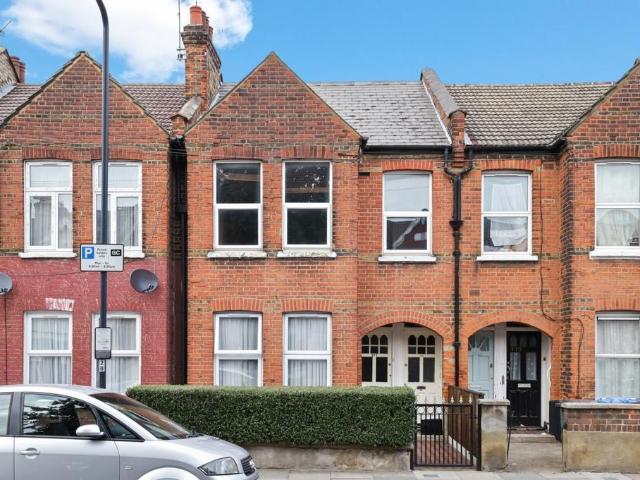 House for rent in Dollis Hill, Greater London