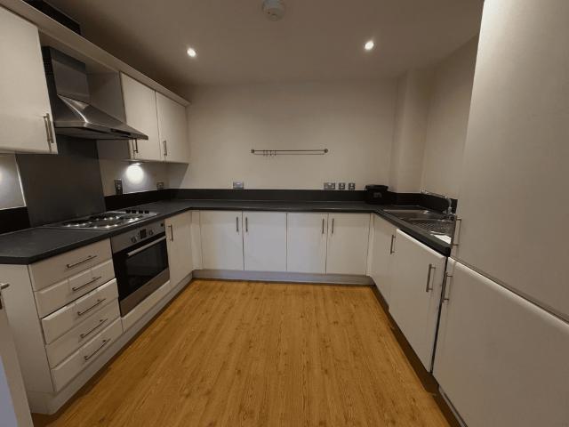 Apartment for rent in London Borough of Merton, Collier's Wood