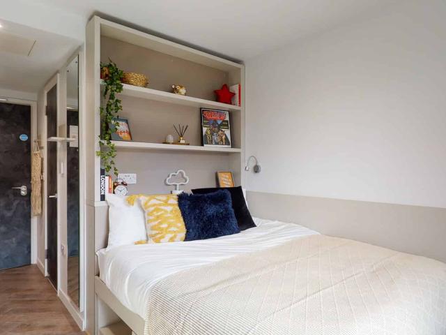 Apartment for rent in South Lambeth, Greater London